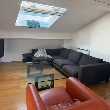 Διαμέρισμα Modern 2 Bedrooms 100sq Flat Near La Defense