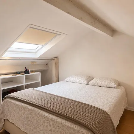 Modern 2 Bedrooms 100sq Flat Near La Defense