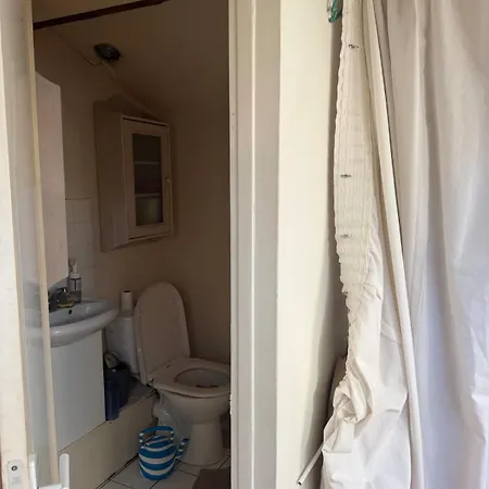 Modern 2 Bedrooms 100sq Flat Near La Defense Апартаменты